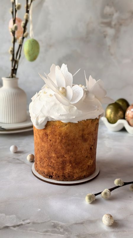 Легкие декорации без сахара: бабочки из шоколада и вафельной бумаги