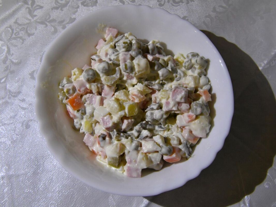 Самые дорогие новогодние салаты: что входит в состав?