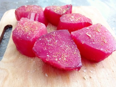 Тунец с овощами: Простой способ удивить своих гостей