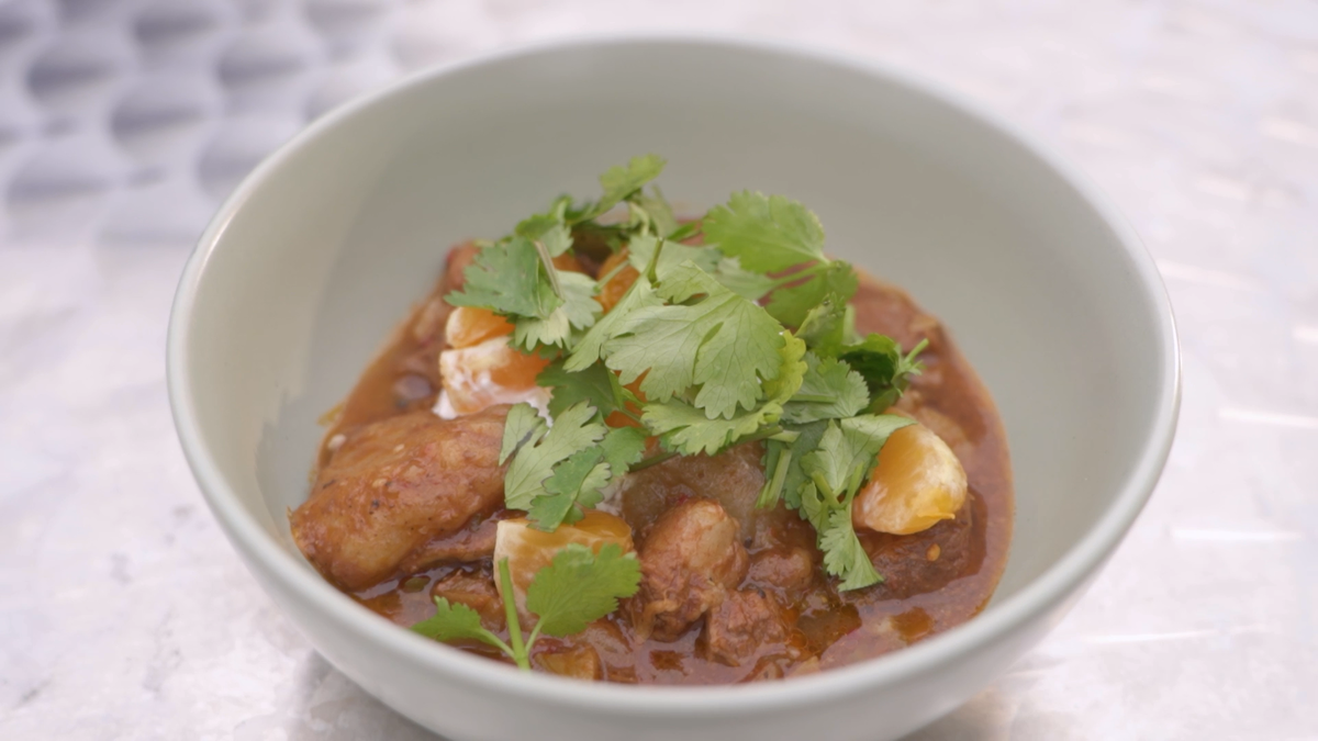 Вкус зимы: крем-карамель с ягодами и мандарином от шеф-повара Волкова-Медведева