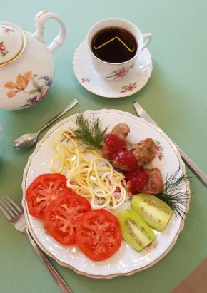 Тепло домашнего ужина: нежная тушёная баранина с ароматными специями