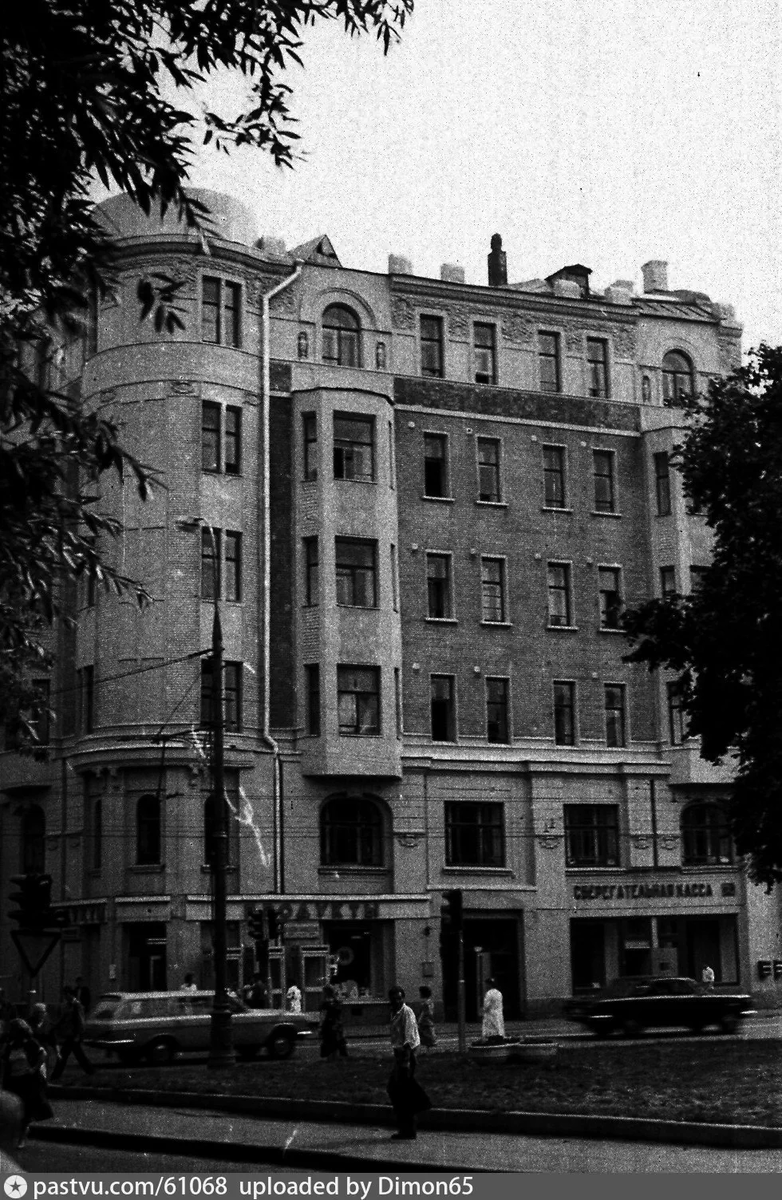 Ностальгия по старым квартирам: воспоминания о забытых детствах