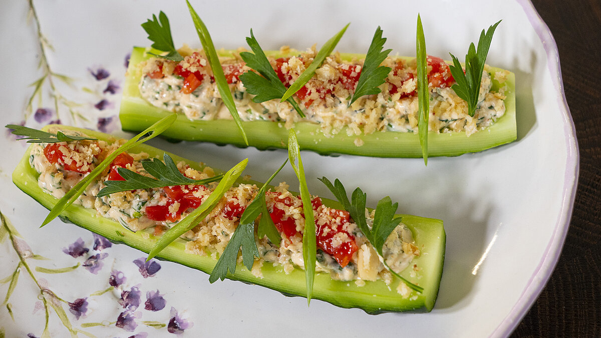 Идеальный завтрак: огурцы с необычной начинкой