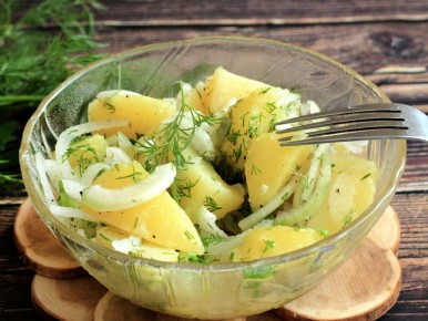 Как простой картофельный салат завоевал сердца