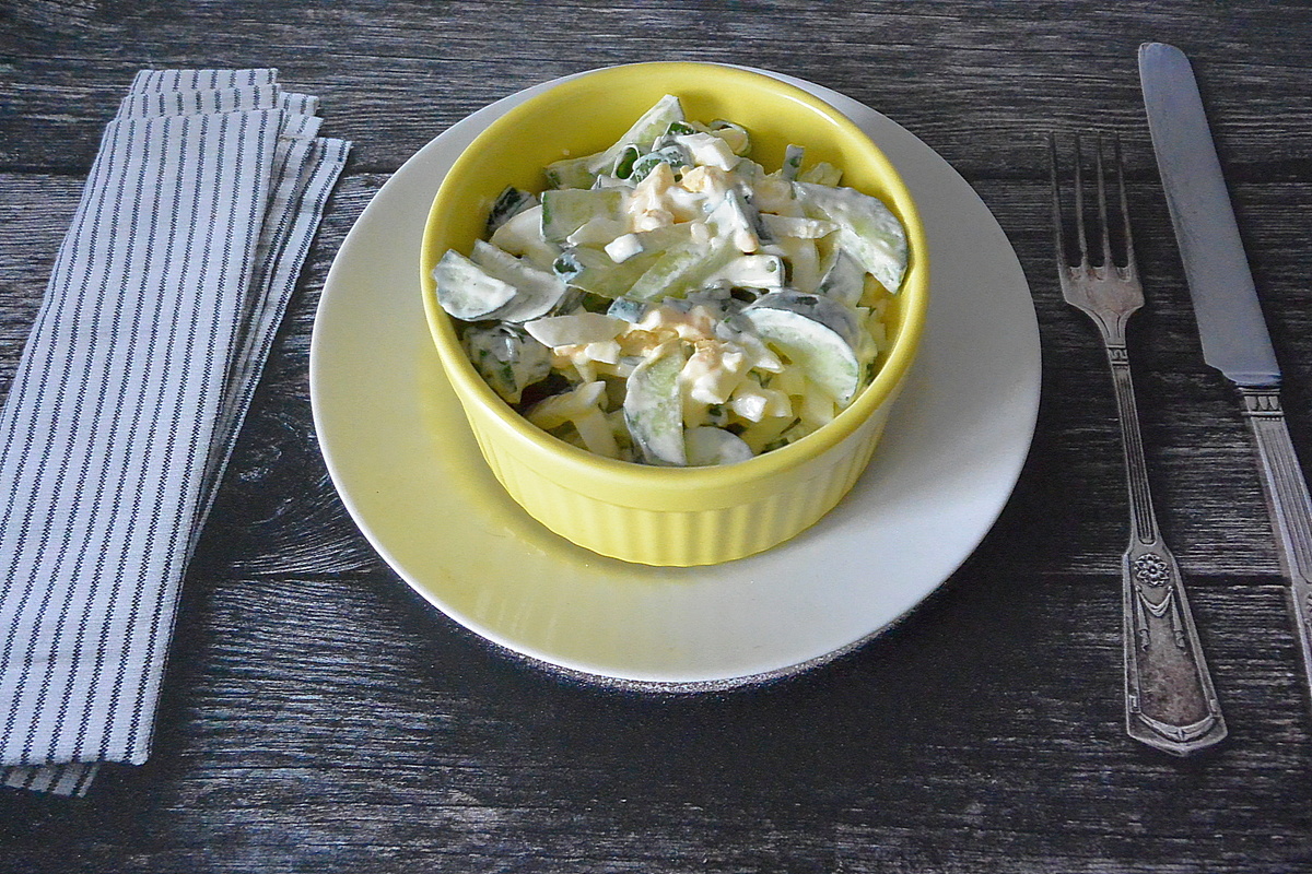 Насыщенный вкусом и моментально готовый: салат из свежих огурцов