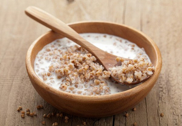 Как приготовить молочную гречневую кашу: простой и вкусный рецепт