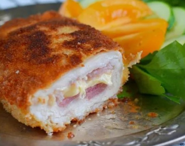 Изысканный кордон блю: как приготовить идеальные куриные «кармашки»