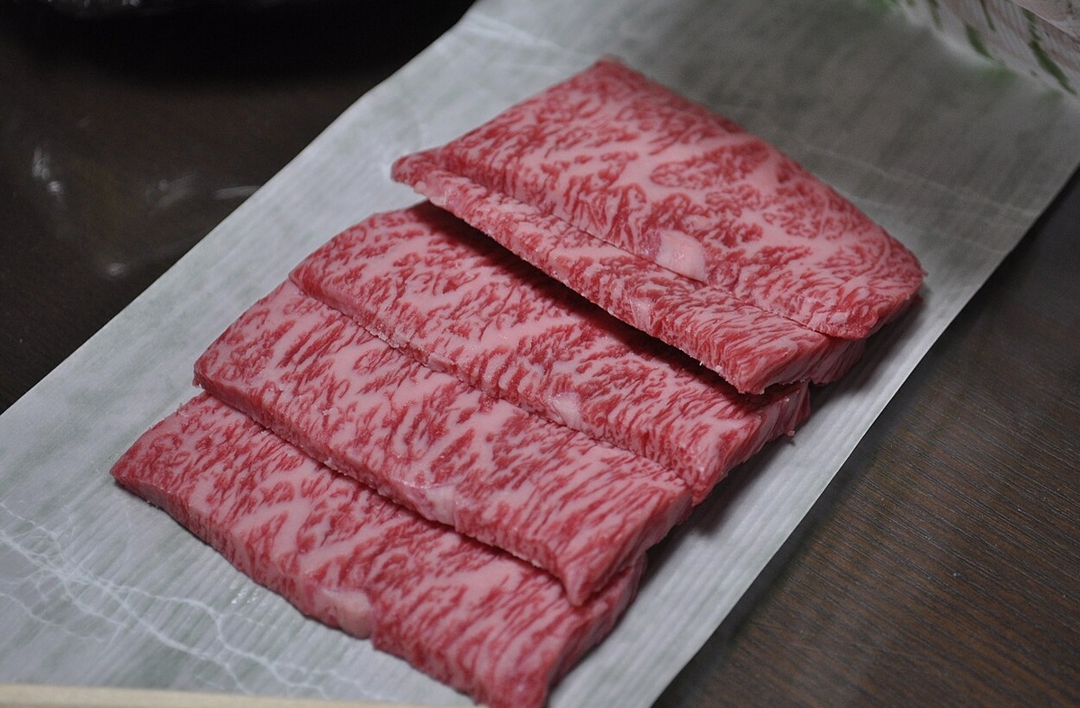 Мраморная говядина: секреты оценки и цена отборного мяса