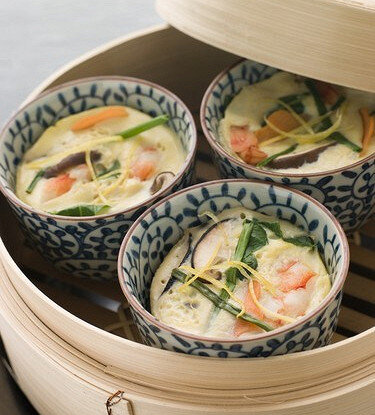 Вкусная яичница с креветками: простой и оригинальный рецепт