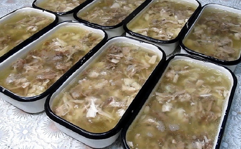 Как приготовить идеальный мясной холодец на Новый год