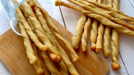 Итальянские гриссини: три способа сделать их хрустящими