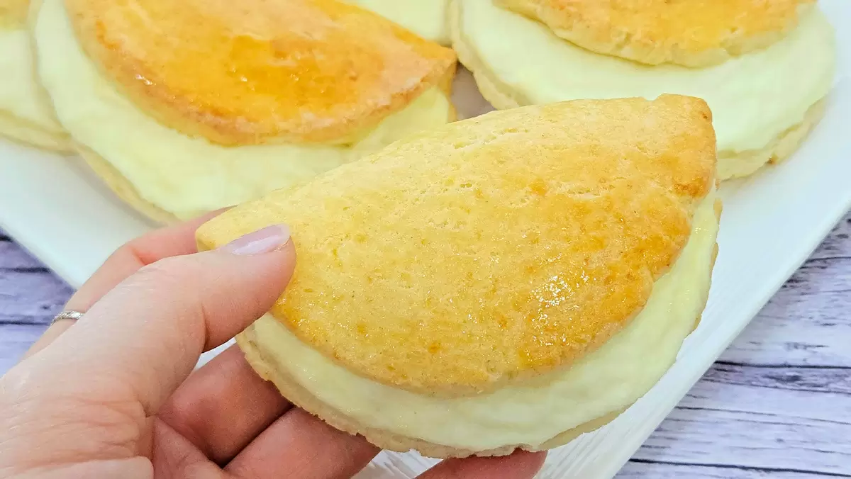 Нежные белковые сочники без глютена и сахара: отличный десерт для худеющих