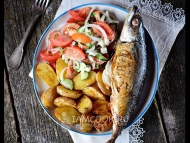 Праздник вкуса: как запечь скумбрию целиком и сохранить ее сочность