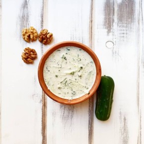 Таратор: охлаждающий суп, который спасет от летней жары