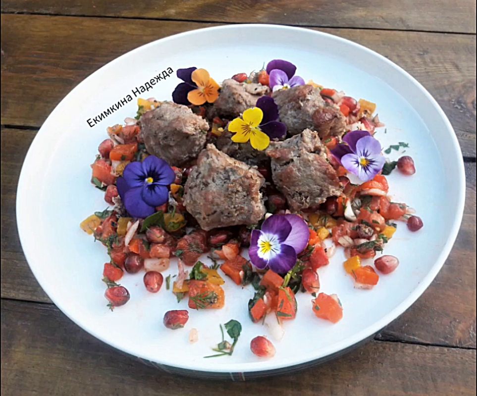 Шашлык на нитке: секреты сочного мяса из тандыра и духовки