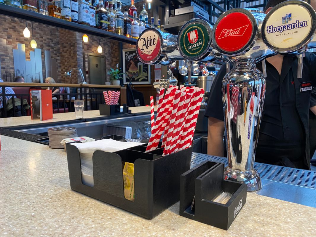 Погружение в мир TGI Fridays: коктейли, стейки и неожиданные открытия